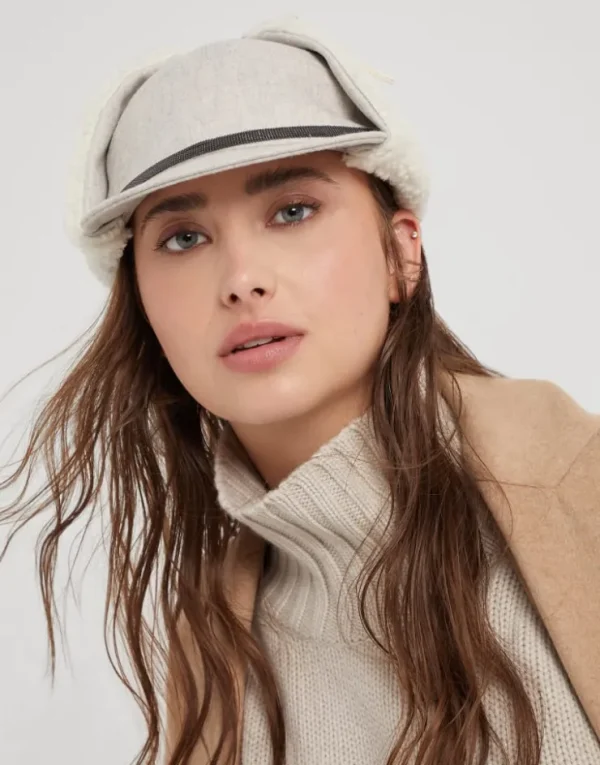 Brunello Cucinelli Baseballcap aus Schurwollflanell mit Ohrenklappen, Shearling-Futter und Shiny Band | Damen Hüte