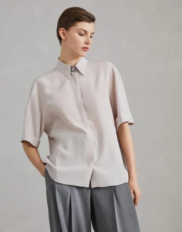 Brunello Cucinelli Bluse aus Seiden-Crêpe-de-Chine mit Precious Buttonhole | Damen Hemden