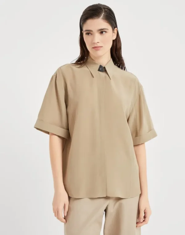 Brunello Cucinelli Bluse aus Seiden-Crêpe-de-Chine mit Precious Buttonhole | Damen Hemden