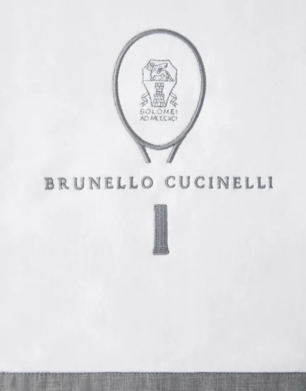 Brunello Cucinelli Handtuch aus Baumwollfrottee mit Tennis-Logo | Bademäntel & Handtücher