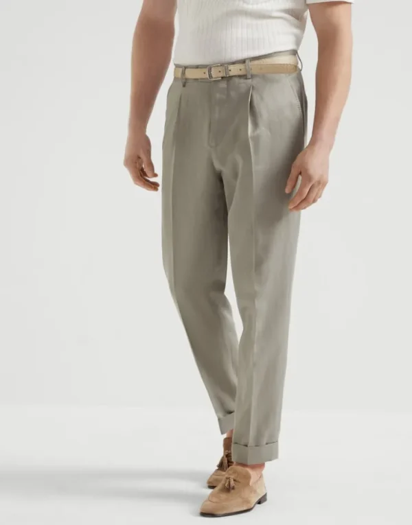 Brunello Cucinelli Hose in Leisure Fit aus Twill in Seide und Délavé-Leinen mit Bundfalten | Herren Hosen