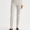 Brunello Cucinelli Hose in Slim Fit aus gefärbtem Stretchdenim mit Shiny Leather Tab | Damen Hosen