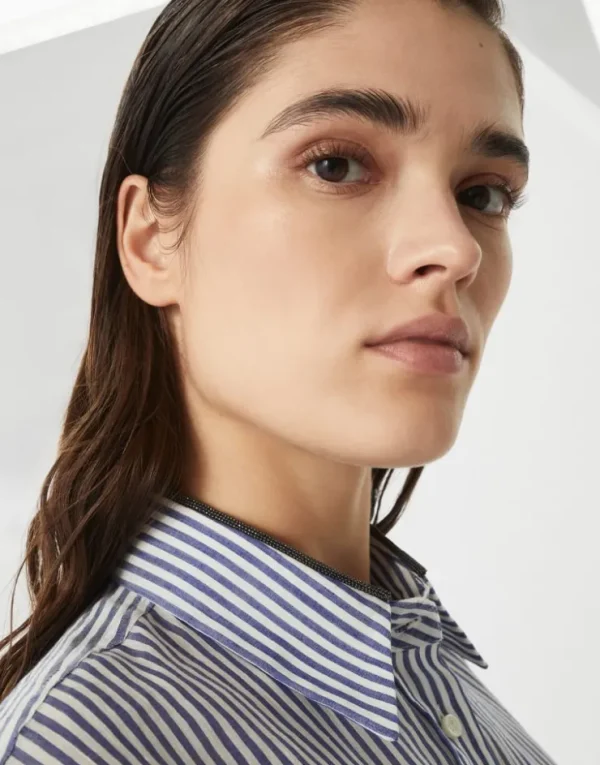 Brunello Cucinelli Lange Bluse aus gestreiftem Organza in Leinen und Seide mit Shiny Collar Detail | Damen Hemden