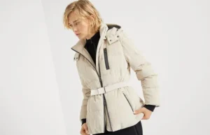 Brunello Cucinelli Mountain-Daunenjacke aus Baumwollcordsamt mit Membran, abnehmbarer Kapuze und Precious Zip Detail | Damen Travelwear | Mäntel & Jacken