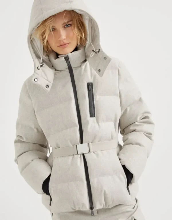 Brunello Cucinelli Mountain-Daunenjacke aus Schurwollflanell mit Membran, abnehmbarer Kapuze und Precious Zip Detail | Damen Travelwear | Mäntel & Jacken