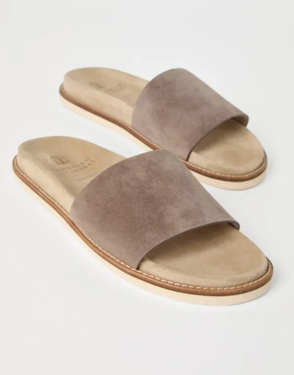 Brunello Cucinelli Pantoletten aus gewaschenem Veloursleder | Herren Pantoletten & Flipflops