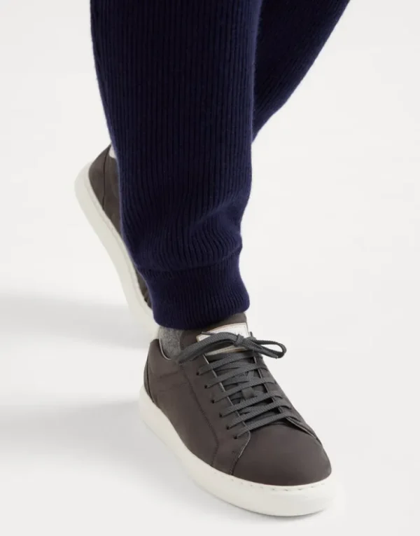 Brunello Cucinelli Sneakers aus Kalbsnubukleder | Herren Sneakers