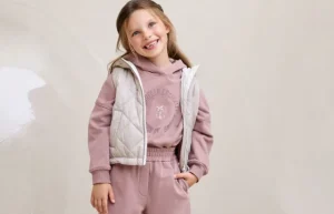 Brunello Cucinelli Sweatshirt aus Smooth-Baumwollsweat mit Kapuze und Stickerei | Kinder Travelwear